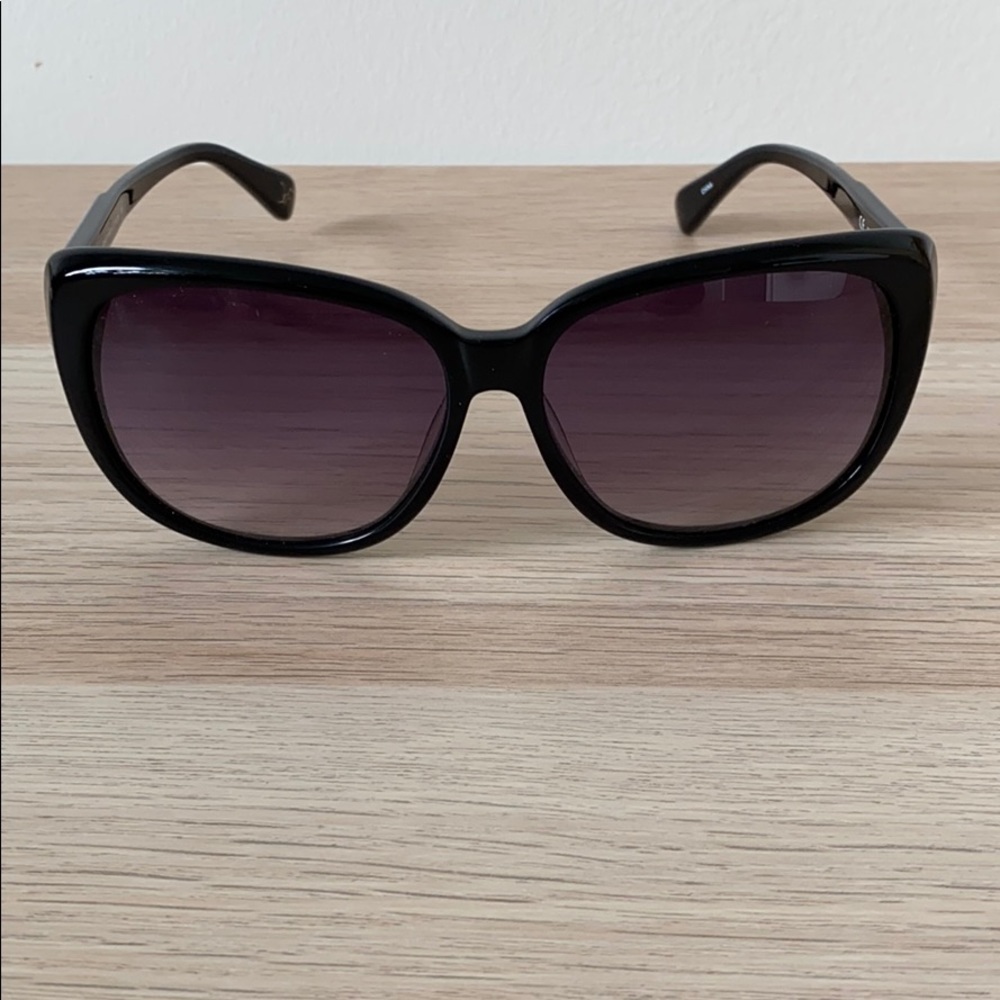 Diane Von Furstenberg Sunglasses DVF526S 008